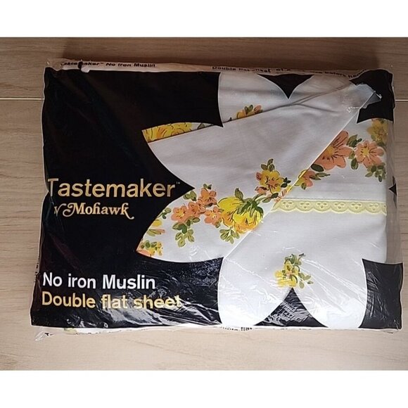Tastemaker by Mohawk, no iron percale double/FULL fitted sheet Yellow floral - Picture 1 of 8
